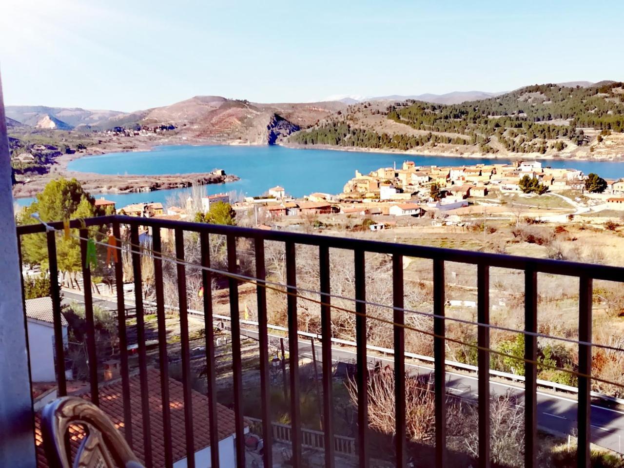 Apartamentos Rurales La Posada De Donato Nuévalos Екстериор снимка
